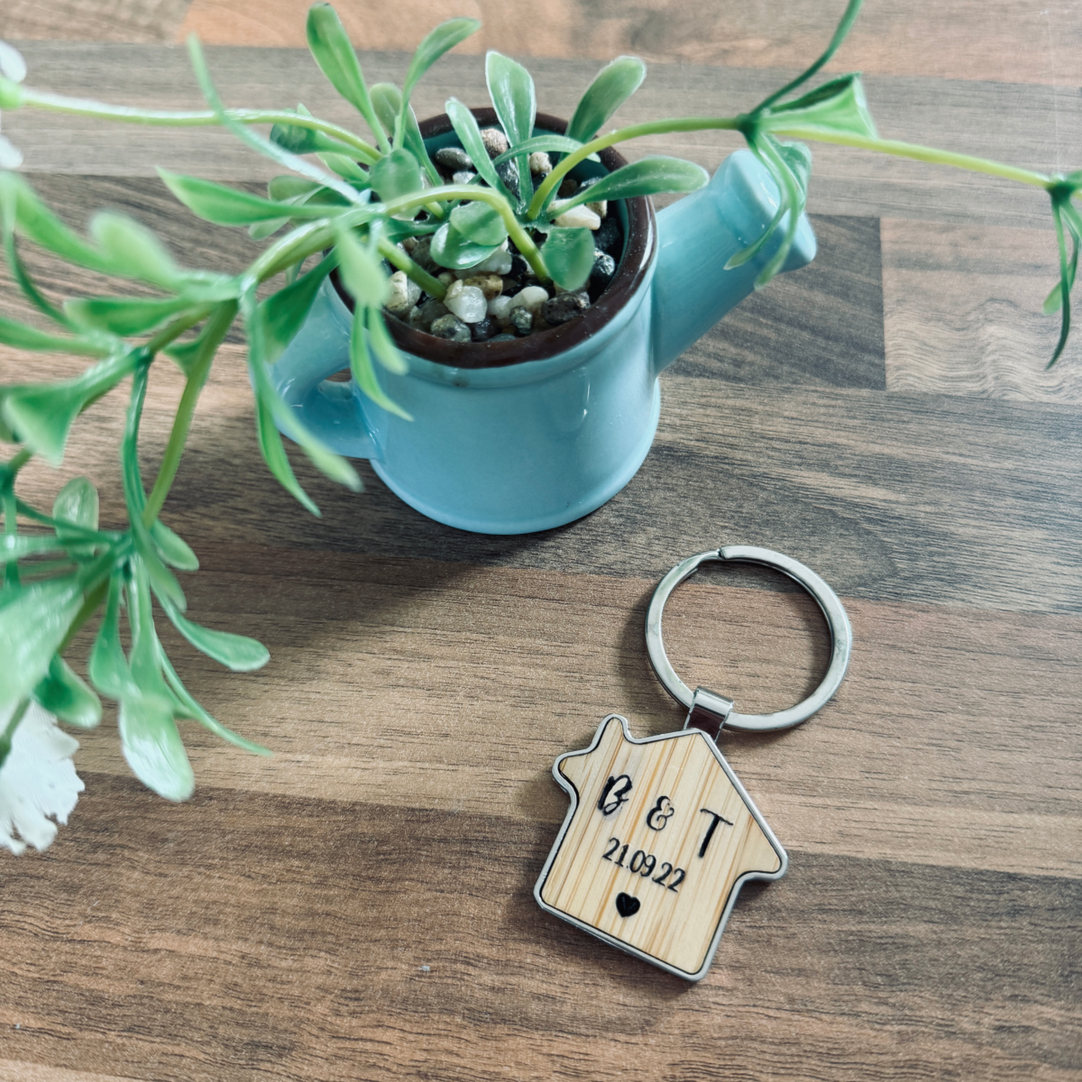 Personalised House Shaped Keyrings | Housewarming Gift | New Home | His & Hers | Gifts for Homeowner | Moving House Gift | Couples Keyrings