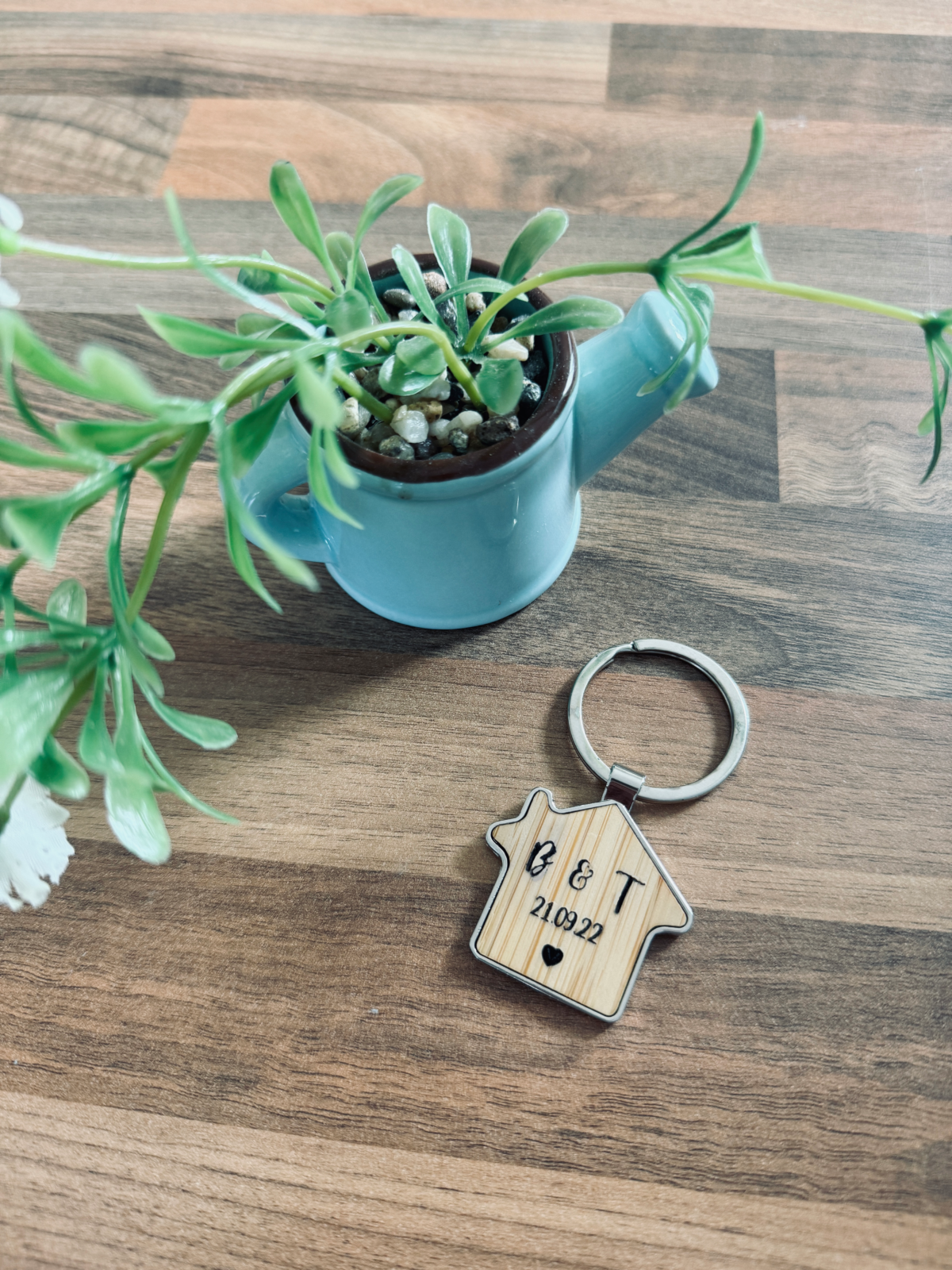 Personalised House Shaped Keyrings | Housewarming Gift | New Home | His & Hers | Gifts for Homeowner | Moving House Gift | Couples Keyrings
