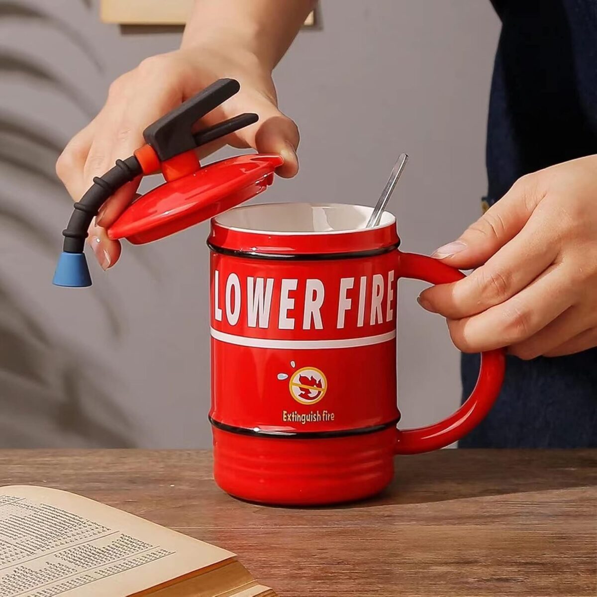 Fire Extinguisher Creative Ceramic Shaped Coffee 480ml Mug with Lid Spoon | Novelty Office Mug | Unusual Gift Mug | Funny Gifts for Men, Women & Colleagues